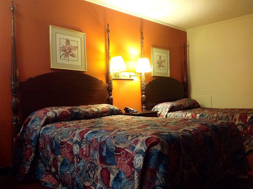 Hotel Petersburg Va I-95 & E Washington St Bagian luar foto
